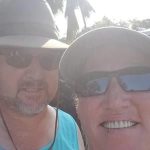 Meet your Posher, Leslie